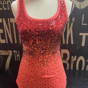 Tank‎ Top size small